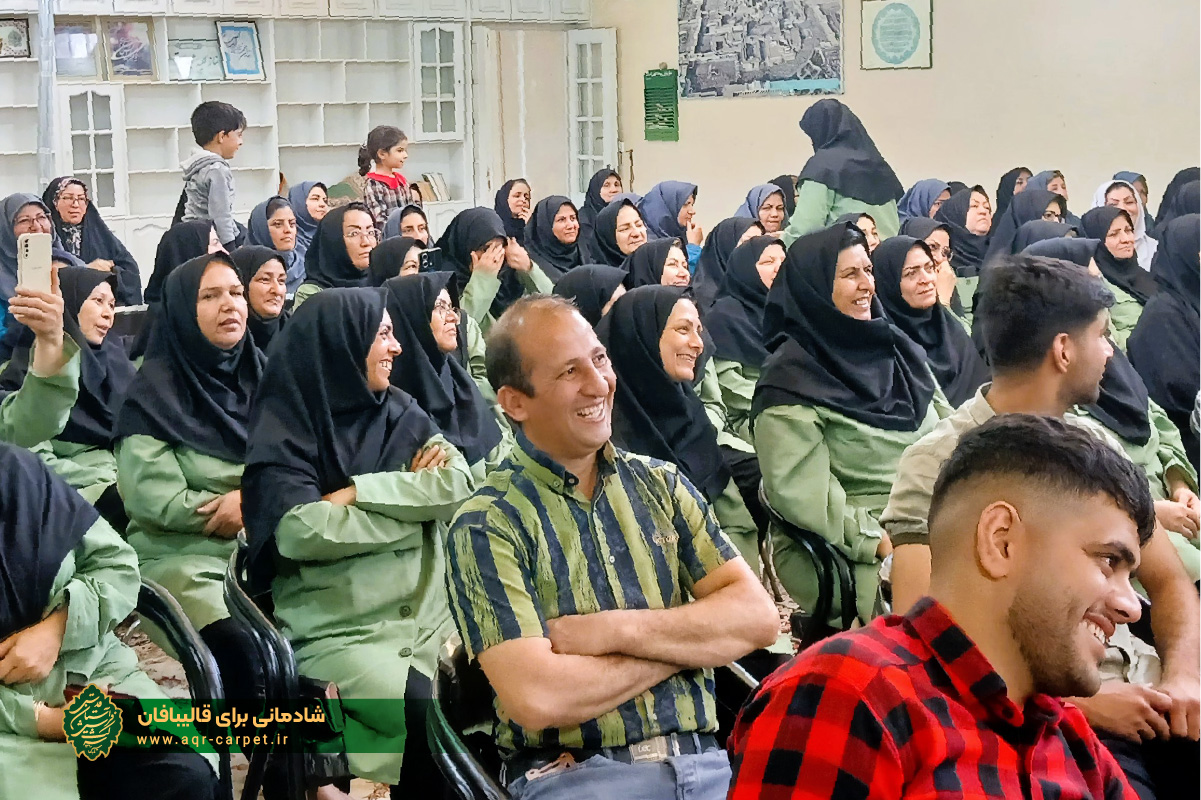 شادمانی برای قالیبافان