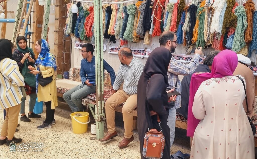 بازدید دانشجویان هنر از فرایند آفرینش هنر فرش