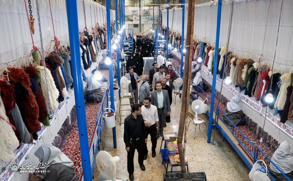آشنایی با فرش؛ اینبار برای کارکنان آستان قدس